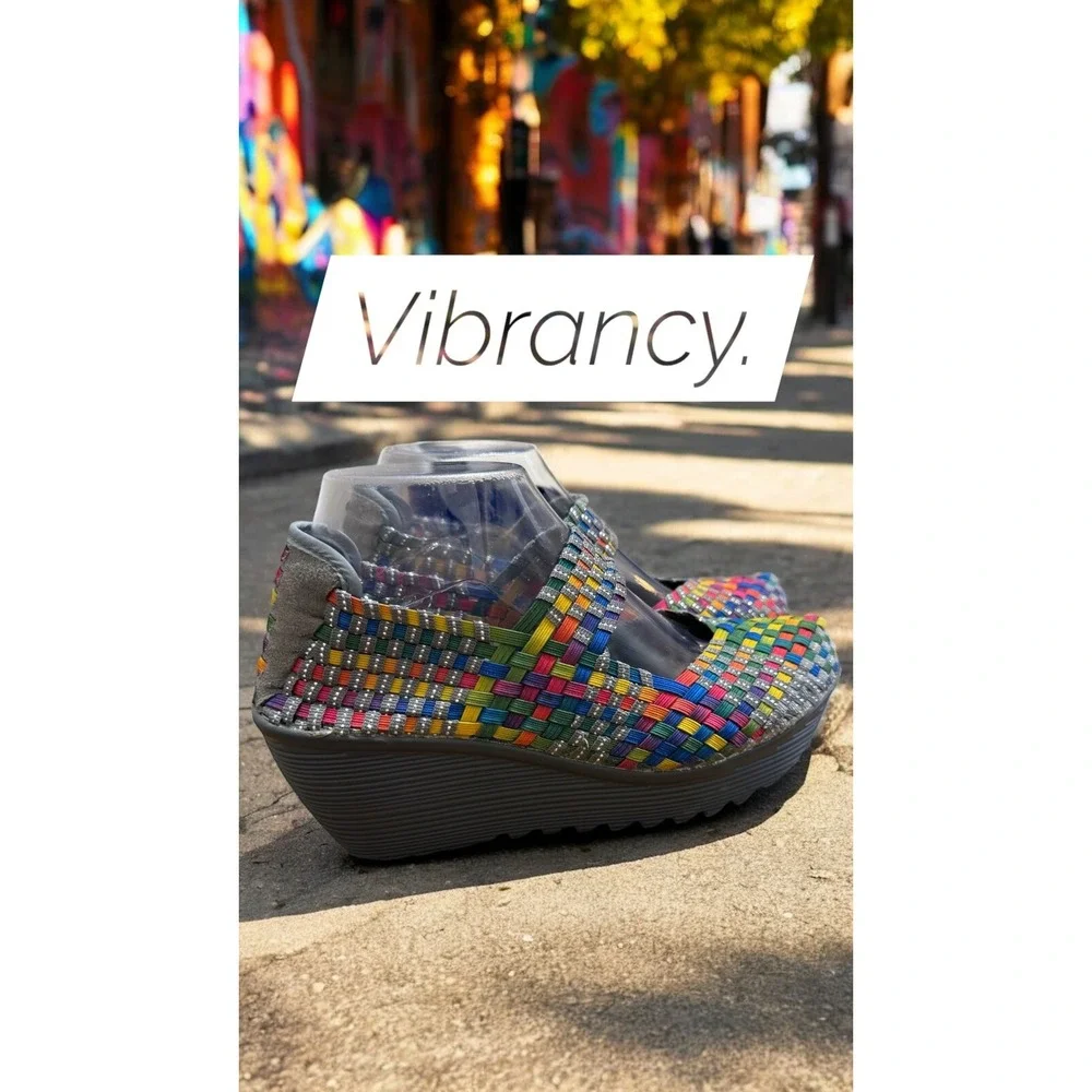 St. John's Bay Womens Karma‎ Multicolor Round Toe Wedge Heel Mary Jane Liknew8.5